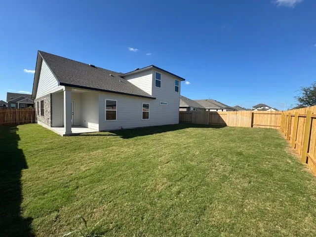 $429,900 | 3717 Pin Oak Hills, Seguin, TX 78155