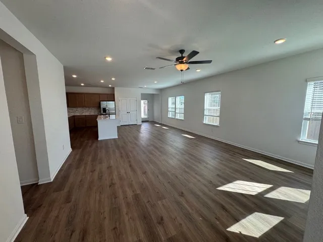 $429,900 | 3717 Pin Oak Hills, Seguin, TX 78155