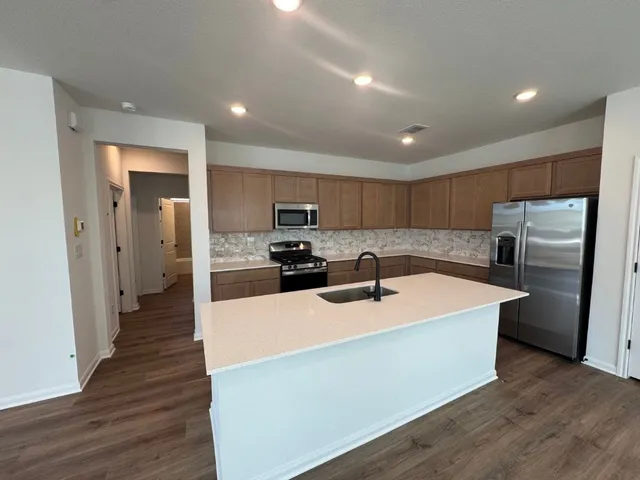 $429,900 | 3717 Pin Oak Hills, Seguin, TX 78155