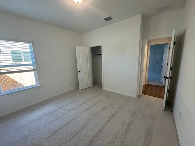 $429,900 | 3717 Pin Oak Hills, Seguin, TX 78155