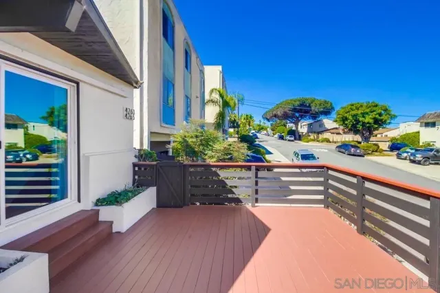 a view of outdoor space and living room
