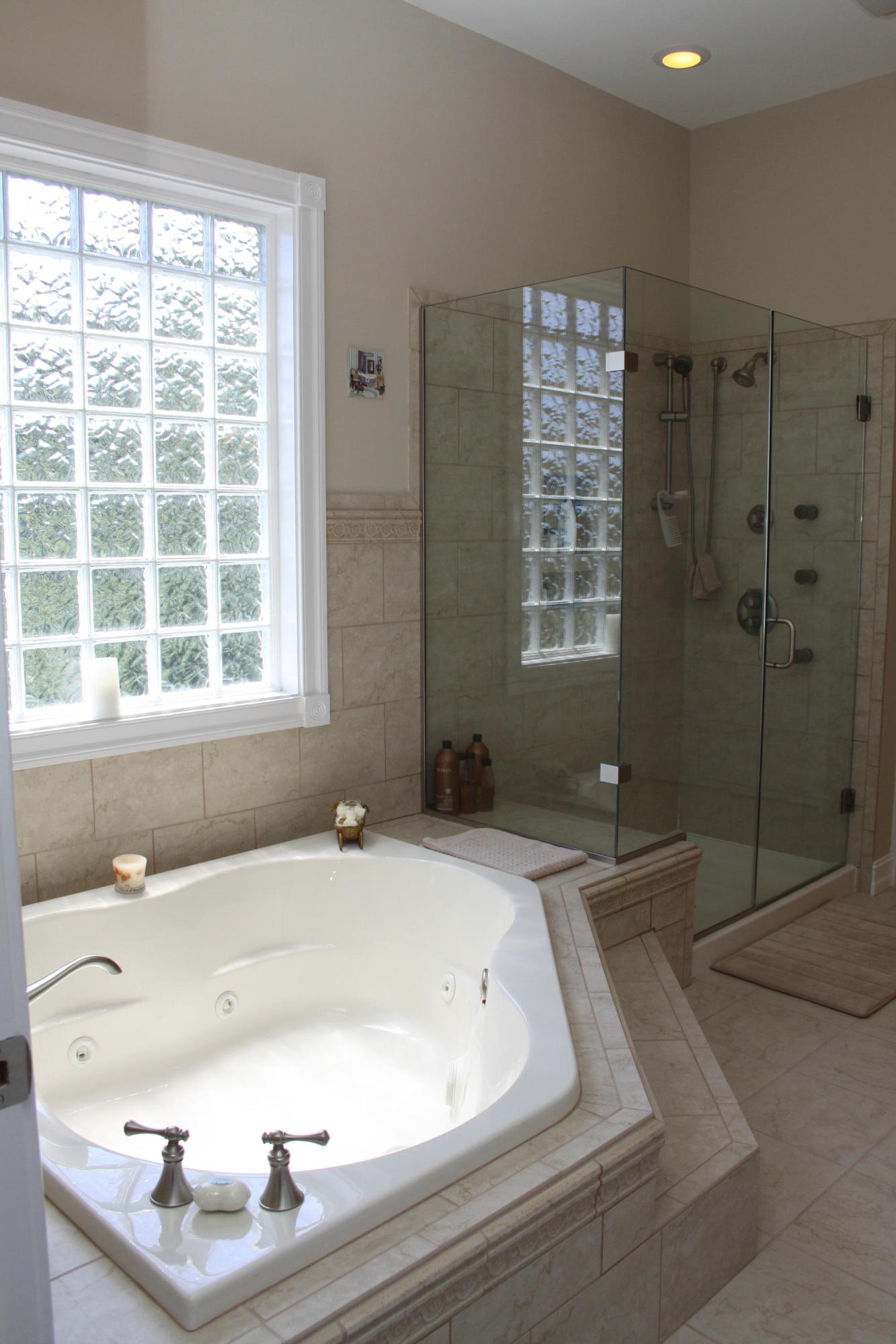 159 Calypso Road Moneta, VA 24121 - Photo 32 of 72 a bathroom with a bathtub and a shower