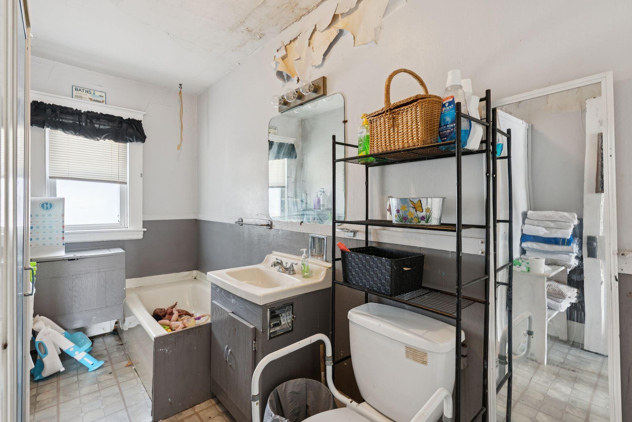 247 Elm Street Biddeford, ME 04005 - Photo 15 of 43 Bathroom