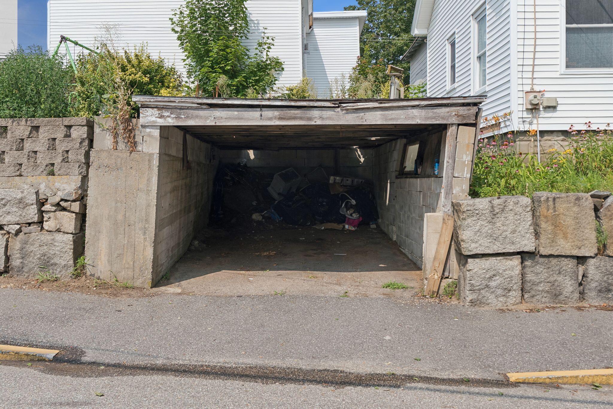 247 Elm Street Biddeford, ME 04005 - Photo 8 of 43 Garage