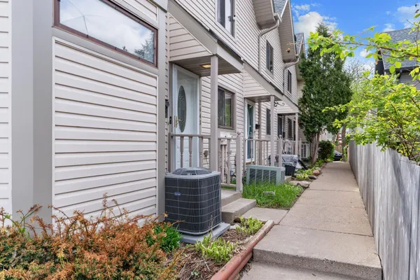 $245,900 | 2443 Elliot Avenue, Minneapolis, MN 55404