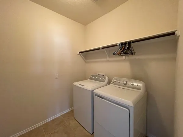 $2,395 | 1001 Hillrose Drive, Leander, TX 78641