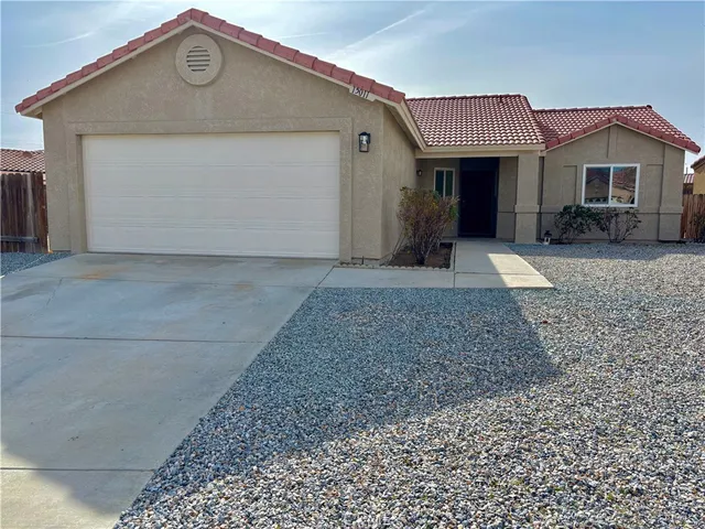 $2,300 | 15011 Maribelle Drive, Victorville, CA 92394
