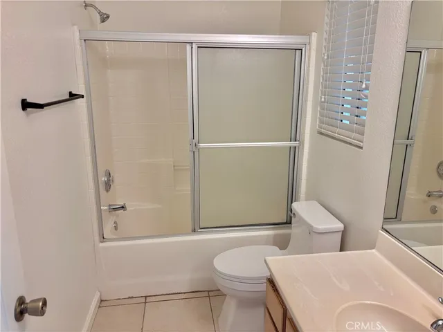 $2,300 | 15011 Maribelle Drive, Victorville, CA 92394