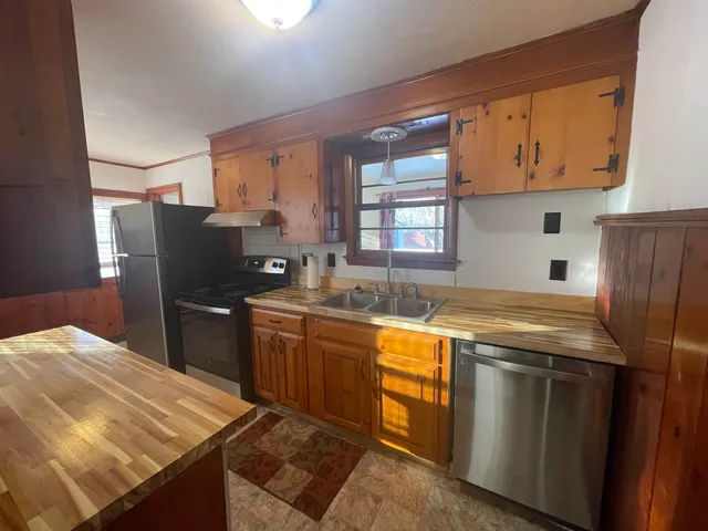 $2,800 | 7 Central Avenue, Portsmouth, NH 03801