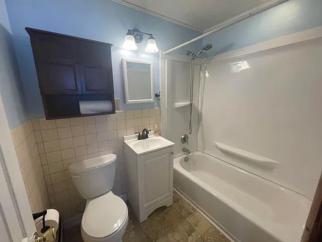 $2,800 | 7 Central Avenue, Portsmouth, NH 03801