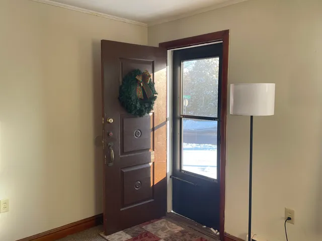 $2,800 | 7 Central Avenue, Portsmouth, NH 03801