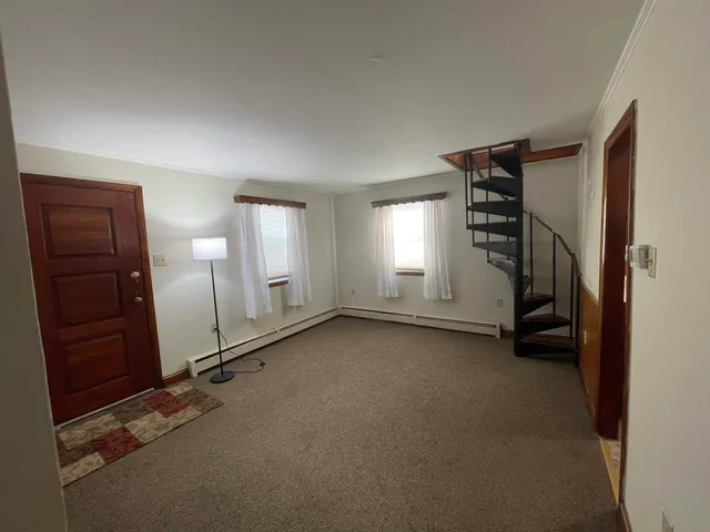 $2,800 | 7 Central Avenue, Portsmouth, NH 03801