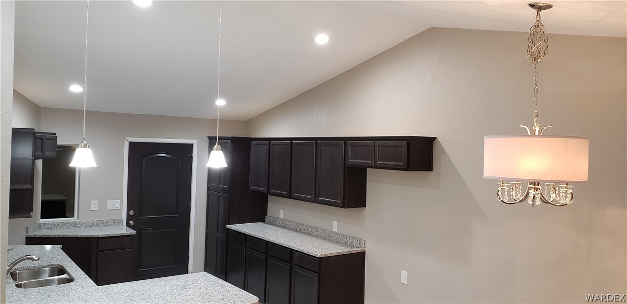 789 South Davis Road Golden Valley, AZ 86413 - Photo 6 of 45 Gallery Image 6