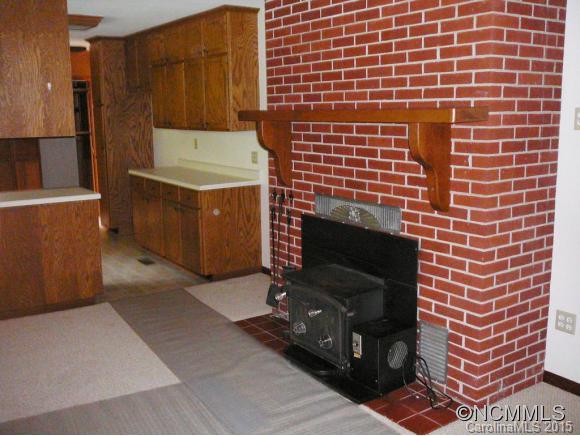 410 Calvert Road Brevard, NC 28712 - Photo 8 of 19 Gallery Image 8