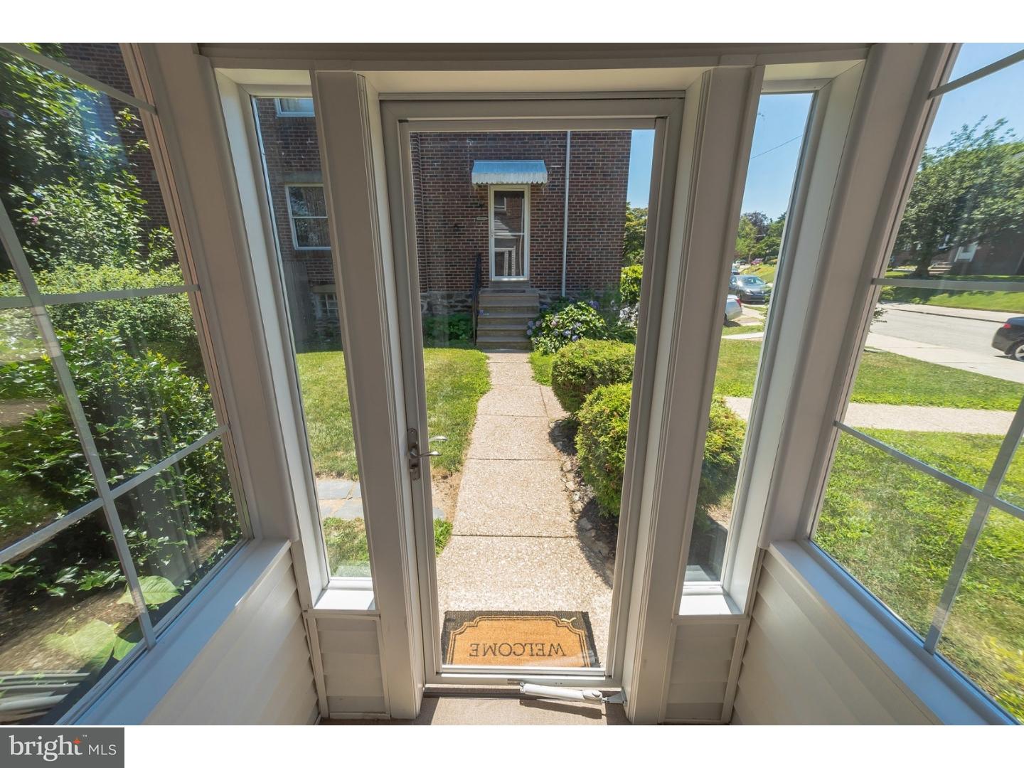 549 Overlook Road Philadelphia, PA 19128 - Photo 4 of 24 Enclosed Porch