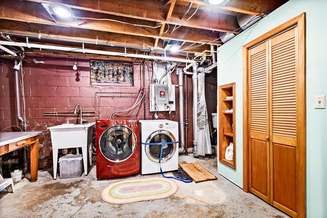 $325,000 | 519 Anderson Road, Duluth, MN 55811