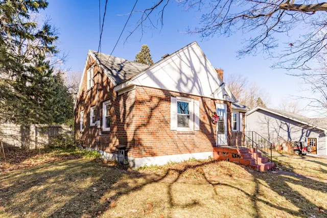 $325,000 | 519 Anderson Road, Duluth, MN 55811