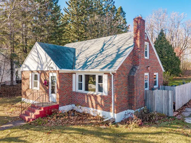 $325,000 | 519 Anderson Road, Duluth, MN 55811