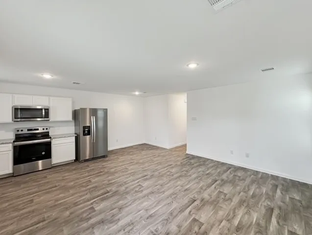 $1,450 | 16818 North Marie Vlg Drive, Conroe, TX 77306