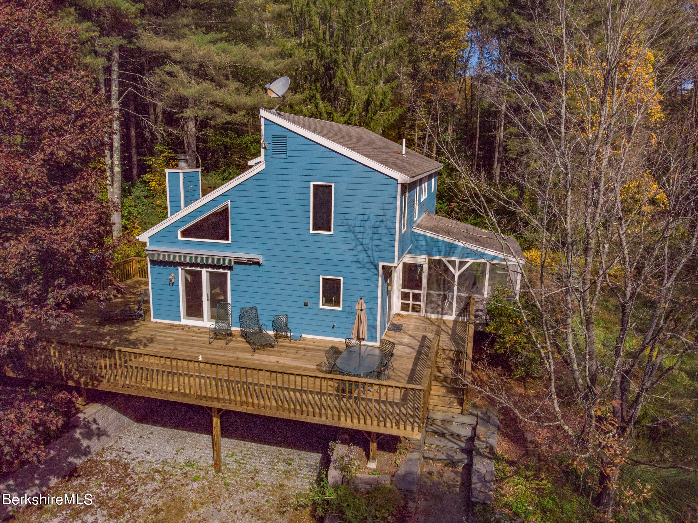 139 Tyringham Road Monterey, MA 01245 - Photo 5 of 78 Main