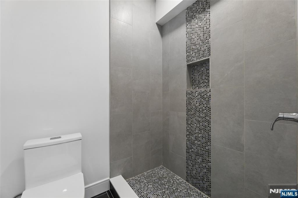 9 Cole Street Bergenfield, NJ 07621 - Photo 20 of 47