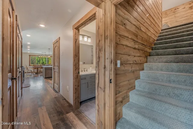 $1,995,000 | 521 Magpie Lane, Sandpoint, ID 83864