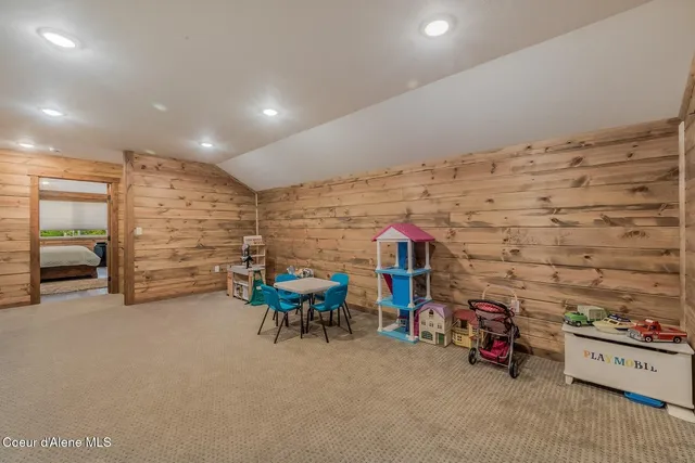 $1,995,000 | 521 Magpie Lane, Sandpoint, ID 83864