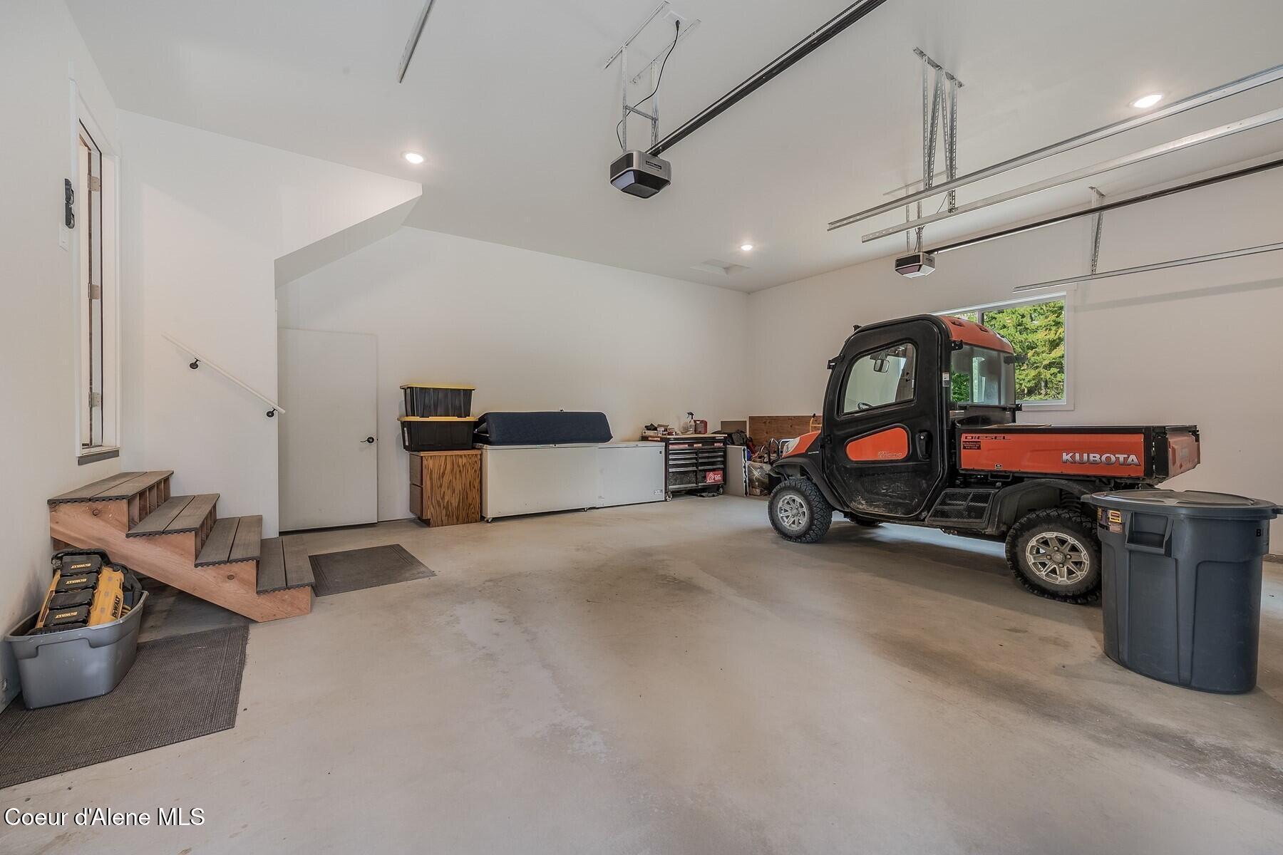 521 Magpie Lane Sandpoint, ID 83864 - Photo 41 of 84 Attached Double Garage