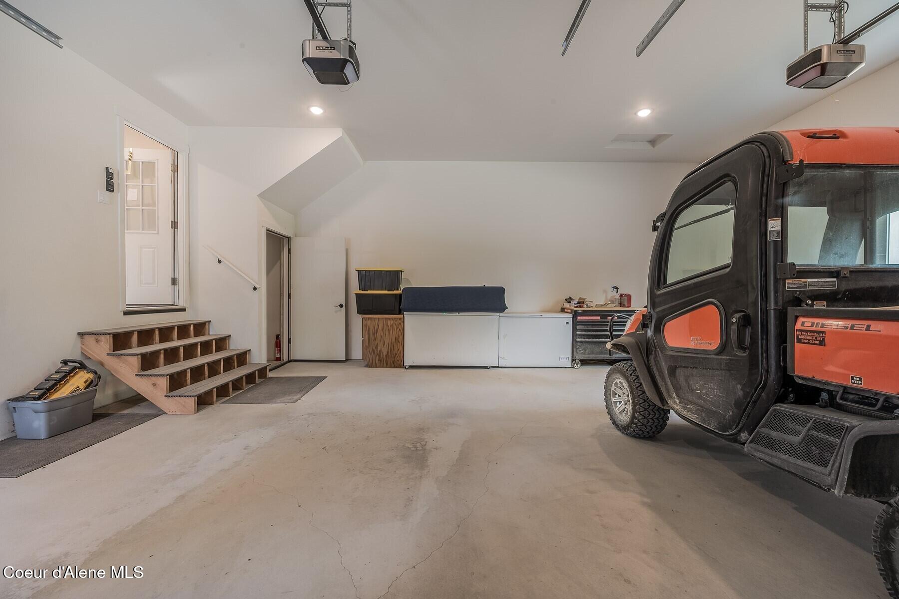 521 Magpie Lane Sandpoint, ID 83864 - Photo 42 of 84 Garage Entry