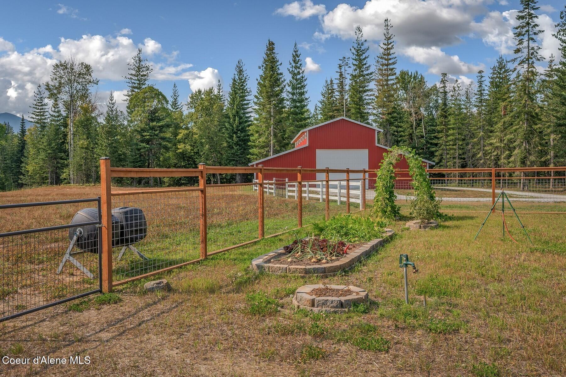 521 Magpie Lane Sandpoint, ID 83864 - Photo 46 of 84 Garden Area