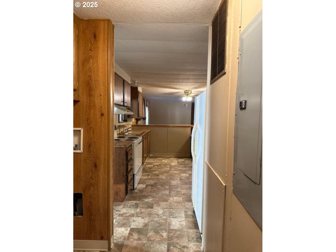 124625 Bunny Butte Road Crescent Lake, OR 97733 - Photo 14 of 47