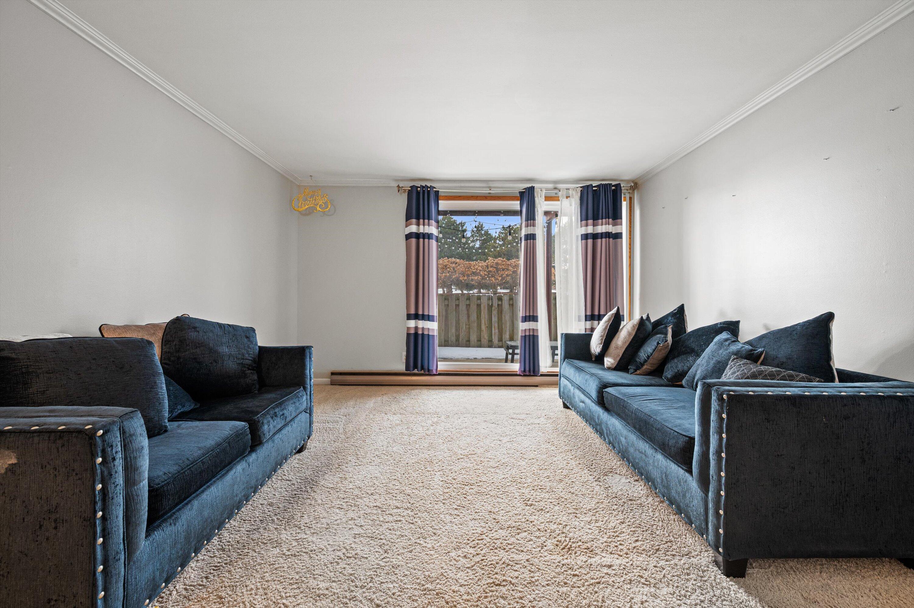 7911 South 68th Street, Unit 102 Franklin, WI 53132 - Photo 6 of 24 Living Room