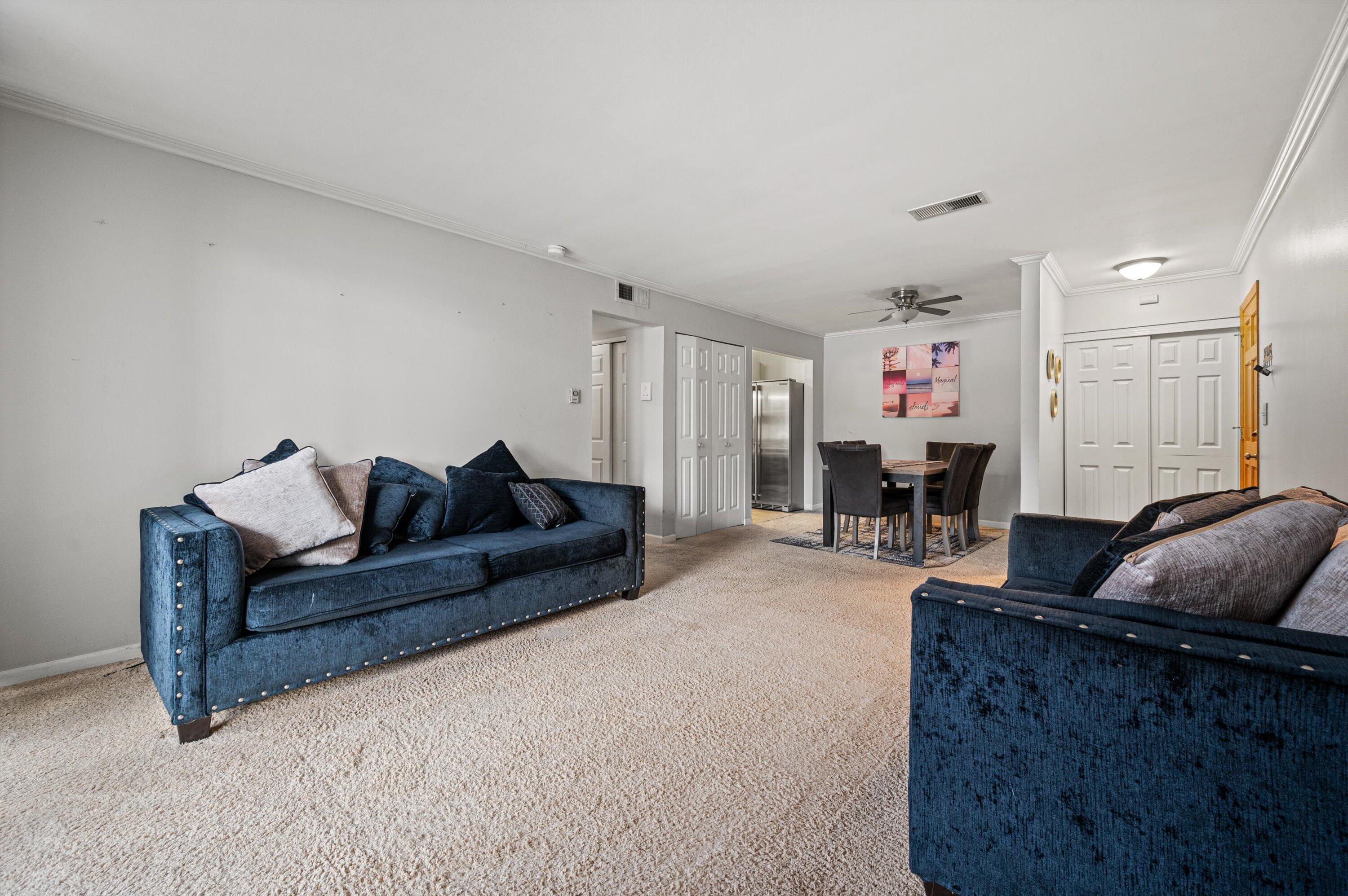 7911 South 68th Street, Unit 102 Franklin, WI 53132 - Photo 7 of 24 Living Room