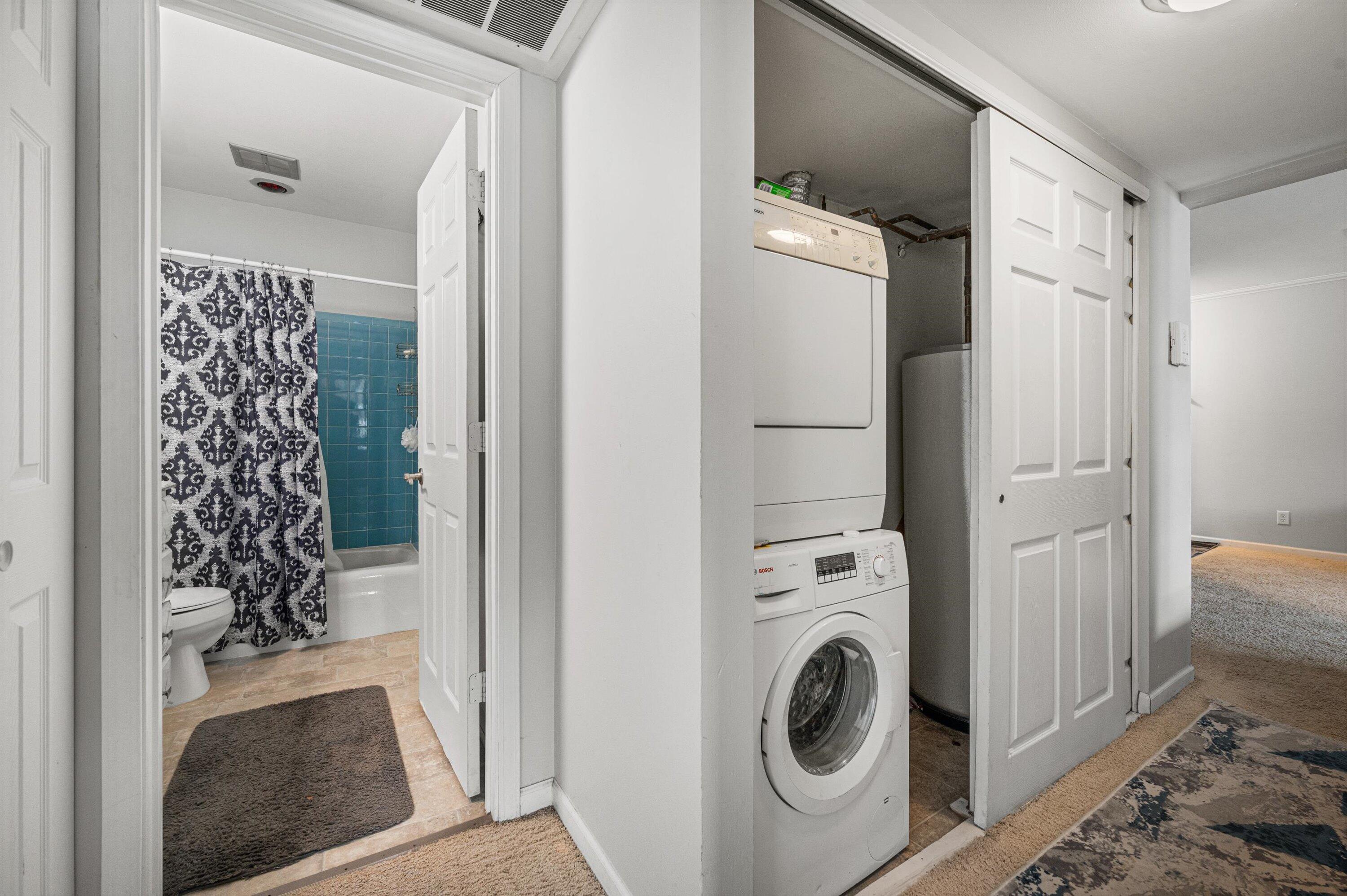 7911 South 68th Street, Unit 102 Franklin, WI 53132 - Photo 8 of 24 Bathroom