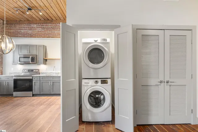 $250,000 | 806 Green Avenue, Unit 209, Greenville, SC 29605