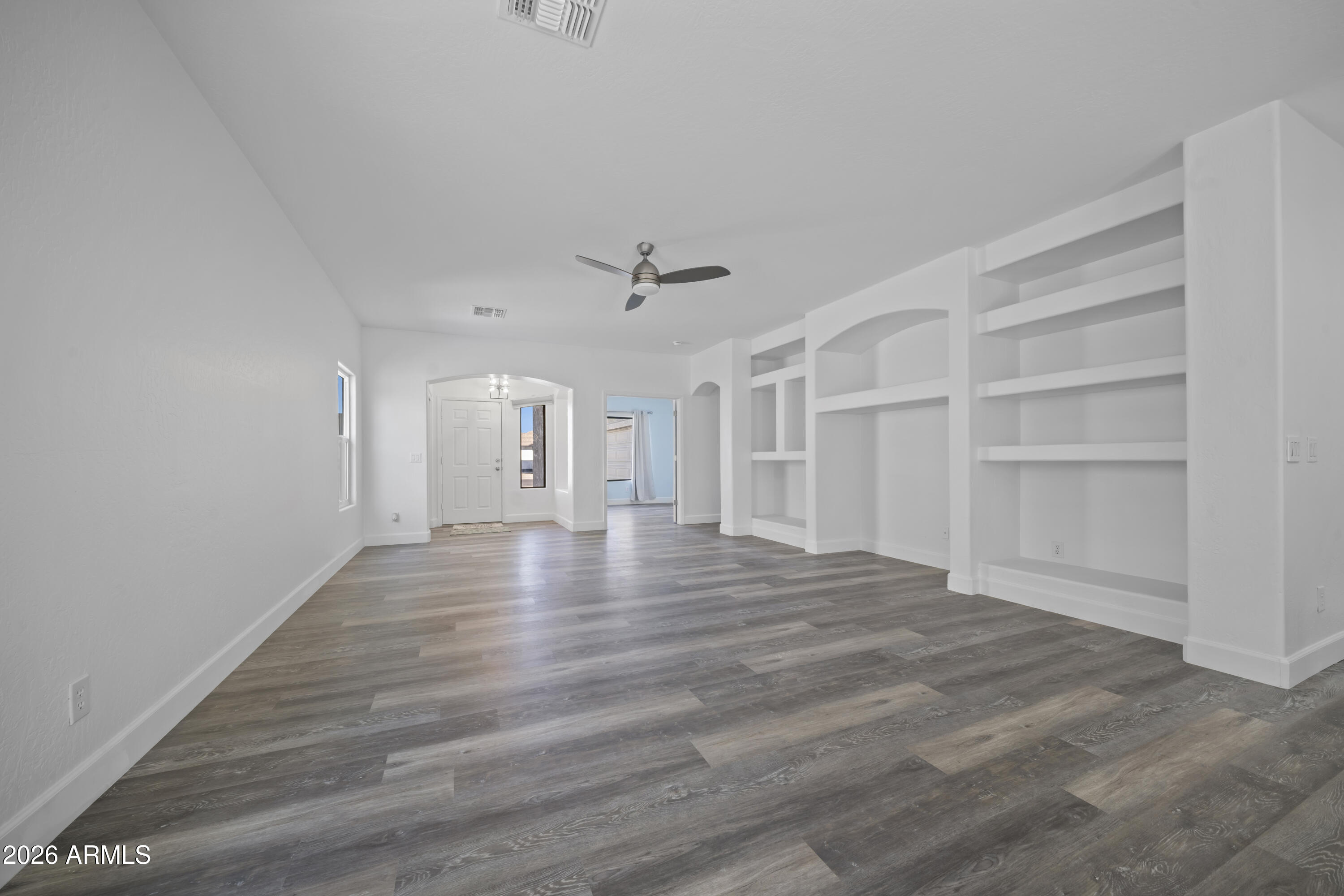 7945 West Chickasaw Street Phoenix, AZ 85043 - Photo 9 of 23 DSC08854