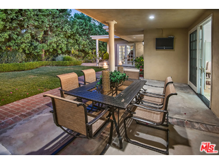 234 South Rimpau Boulevard Los Angeles, CA 90004 - Photo 44 of 53