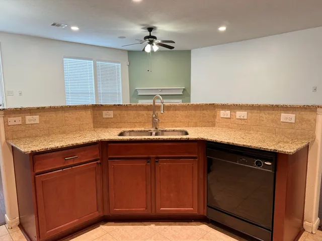 $2,500 | 3403 Braddock Lane, Manvel, TX 77578