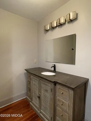 $199,000 | 522 Cherry Street, Unit 201, Macon, GA 31201