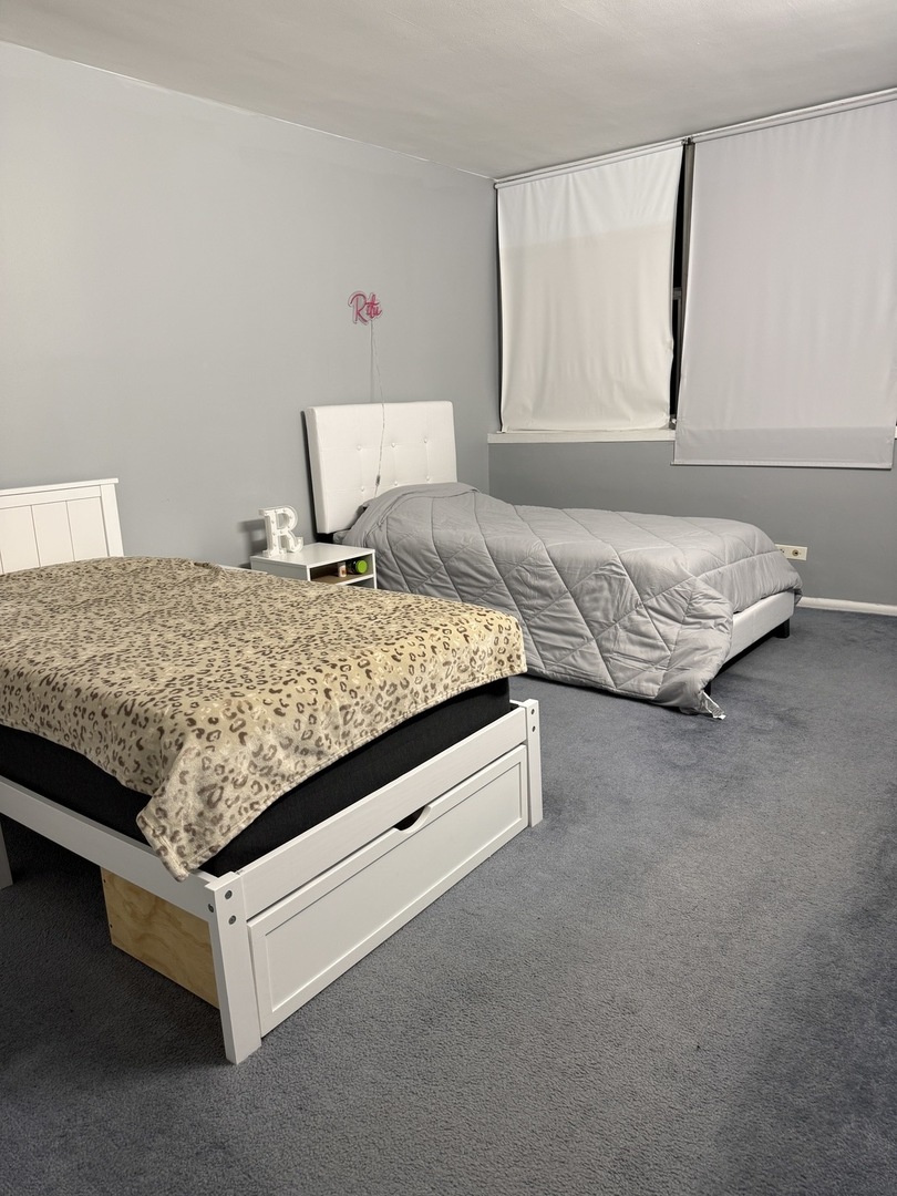 6301 North Sheridan Road, Unit 9M Chicago, IL 60660 - Photo 14 of 23