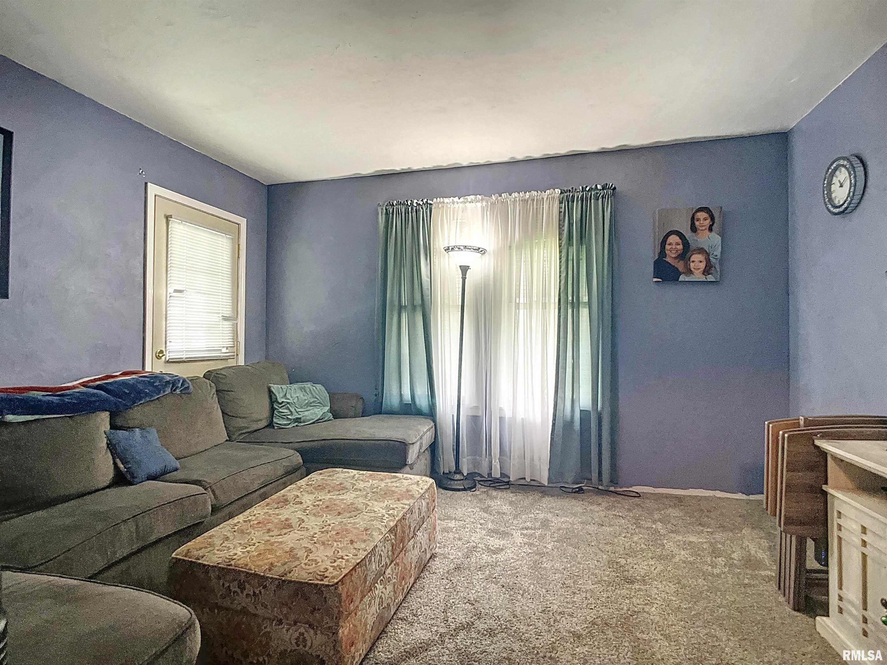 2420 4th Street Moline, IL 61265 - Photo 4 of 25 Gallery Image 4