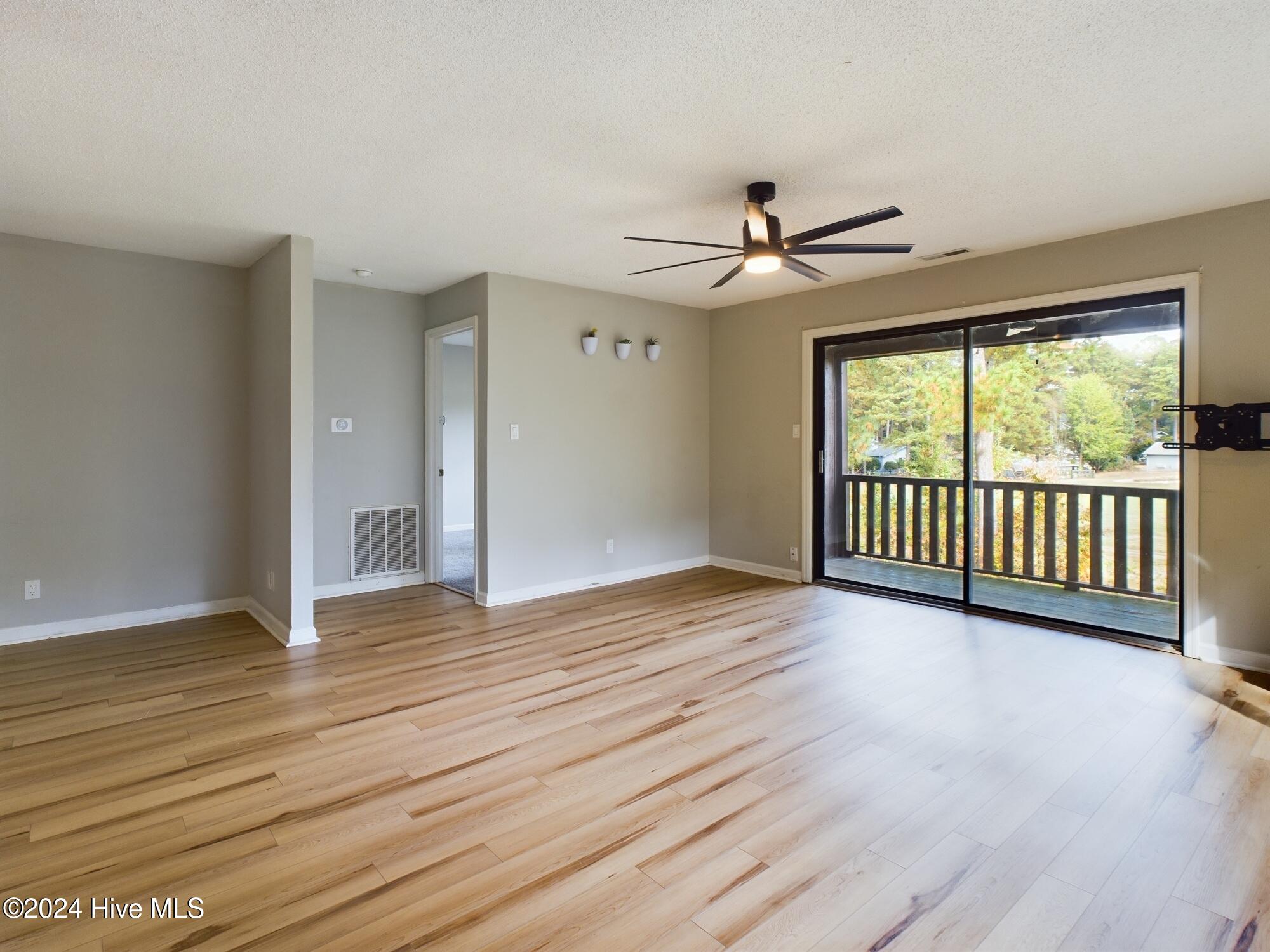 602 Dover Street Southern Pines, NC 28387 - Photo 9 of 49 CAM04094G0-PR0027-STILL011