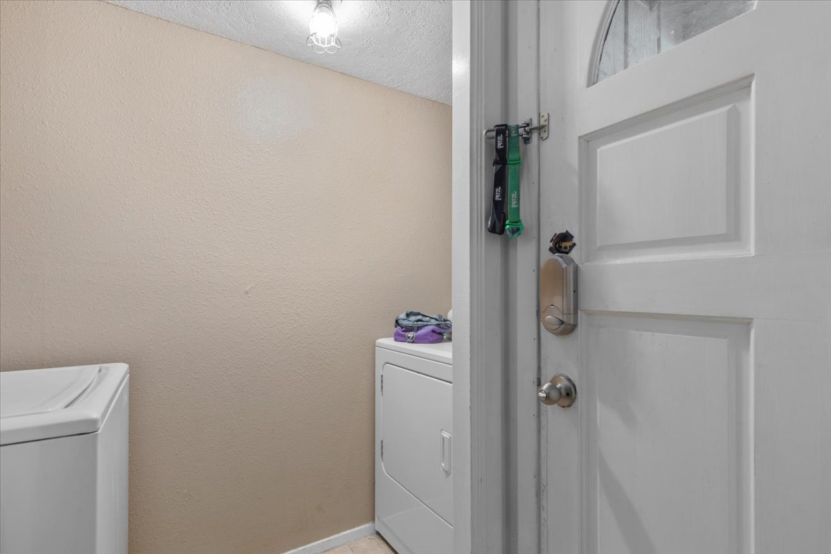 6307 Shadow Valley Drive Austin, TX 78731 - Photo 13 of 24