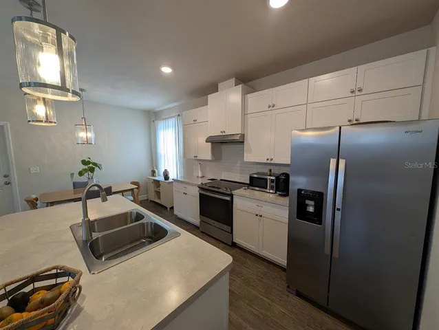 $2,100 | 1750 Southwest 246th Drive, Newberry, FL 32669