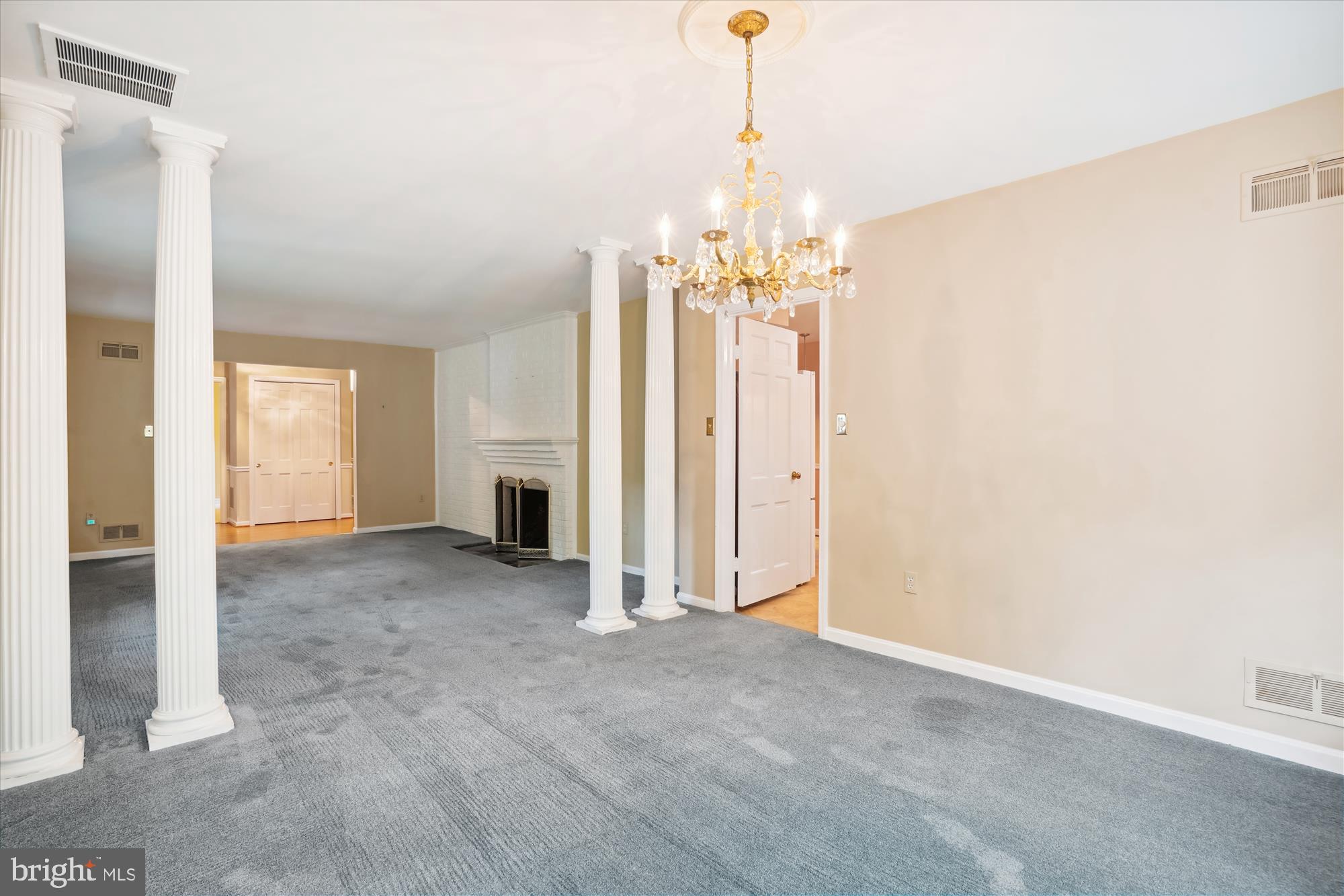 12123 Stirrup Road Reston, VA 20191 - Photo 11 of 53 Dining Room
