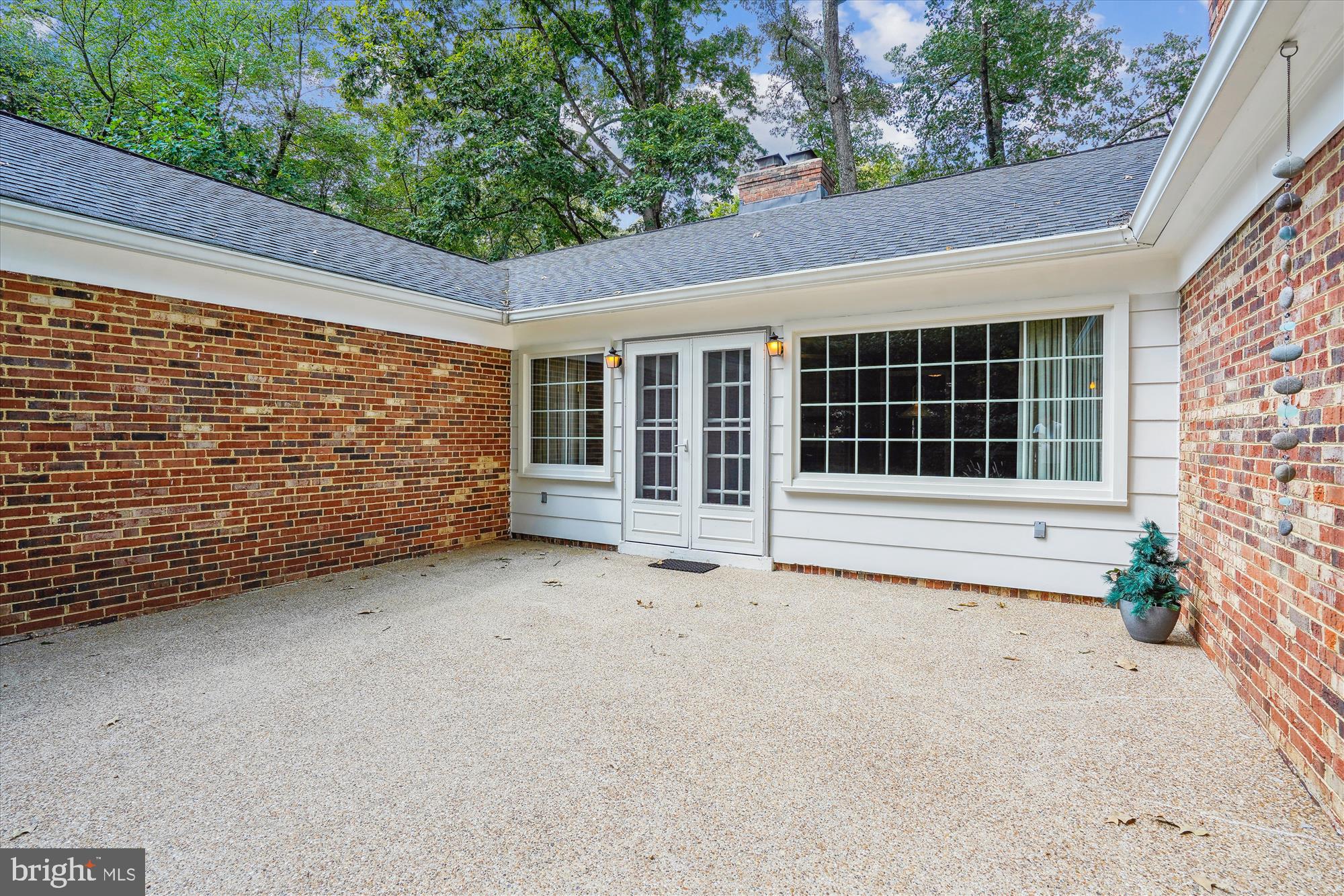 12123 Stirrup Road Reston, VA 20191 - Photo 38 of 53 Patio to Family Room
