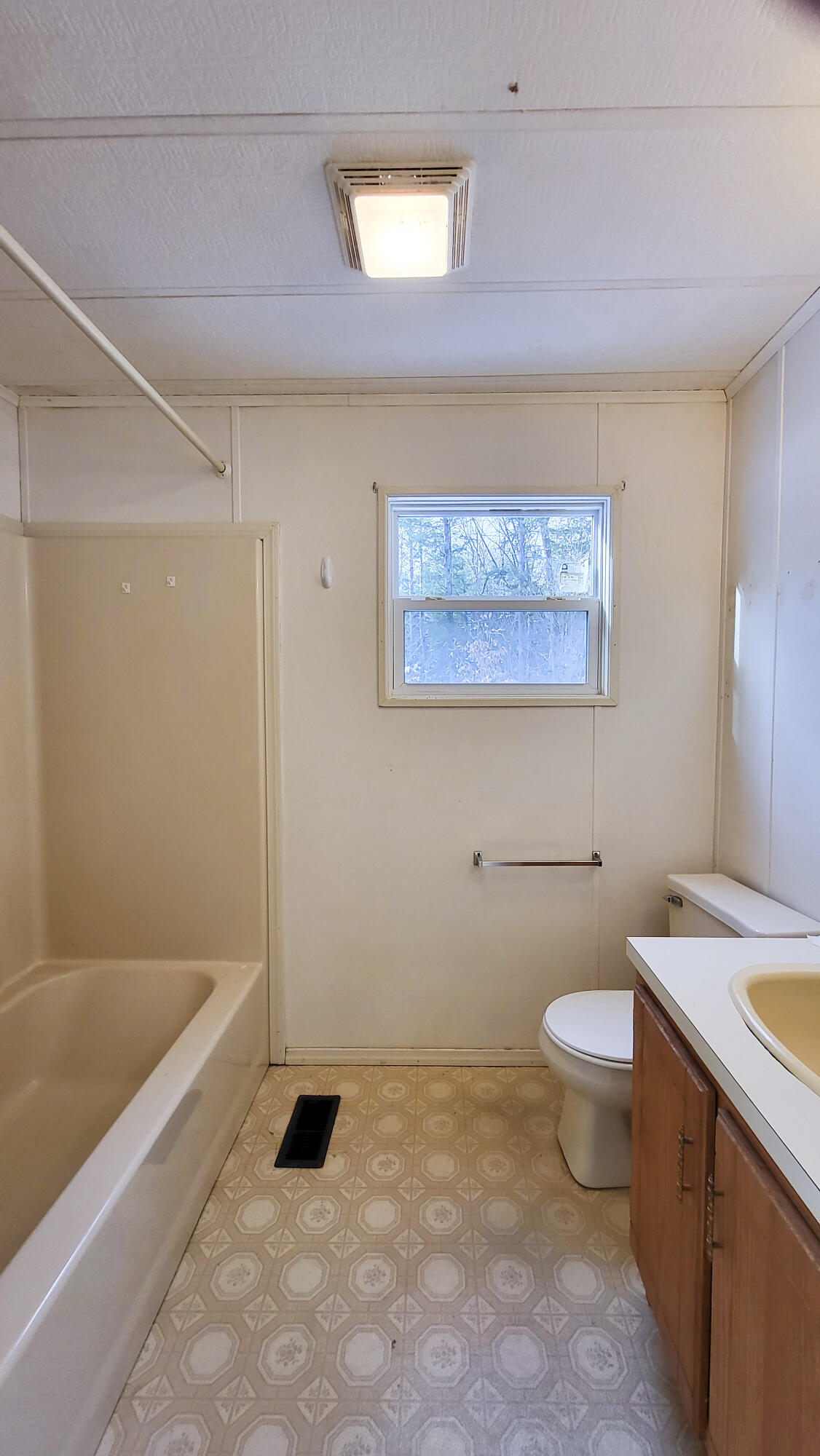 9 Carroll Avenue Standish, ME 04084 - Photo 13 of 18 4-20251209_135306