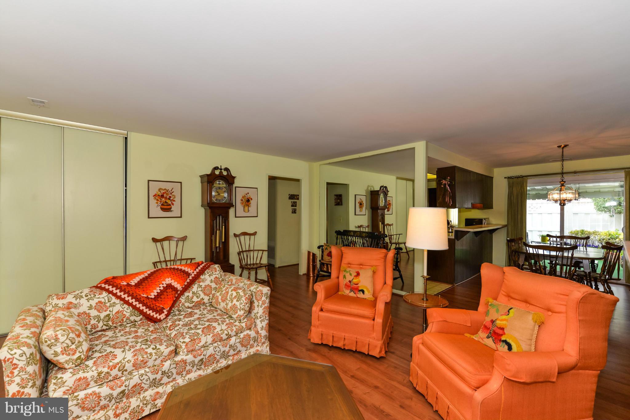 3668 Edelmar Terrace, Unit 118B Silver Spring, MD 20906 - Photo 3 of 27 Living Room Overall