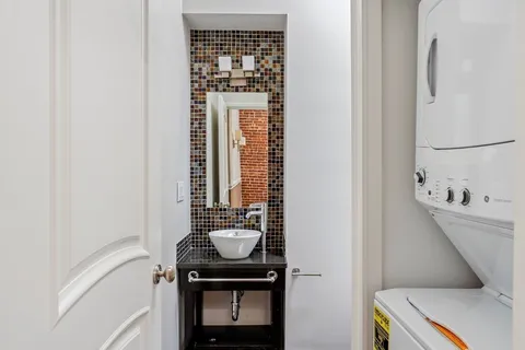 $1,695,000 | 34 Commonwealth Avenue, Unit 4, Boston, MA 02116