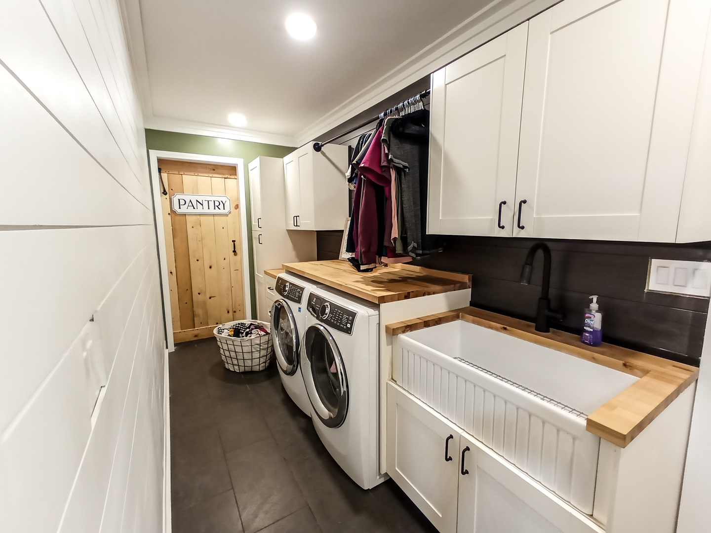 2771 East 1779th Road Ottawa, IL 61350 - Photo 11 of 36 a utility room with dryer and washer